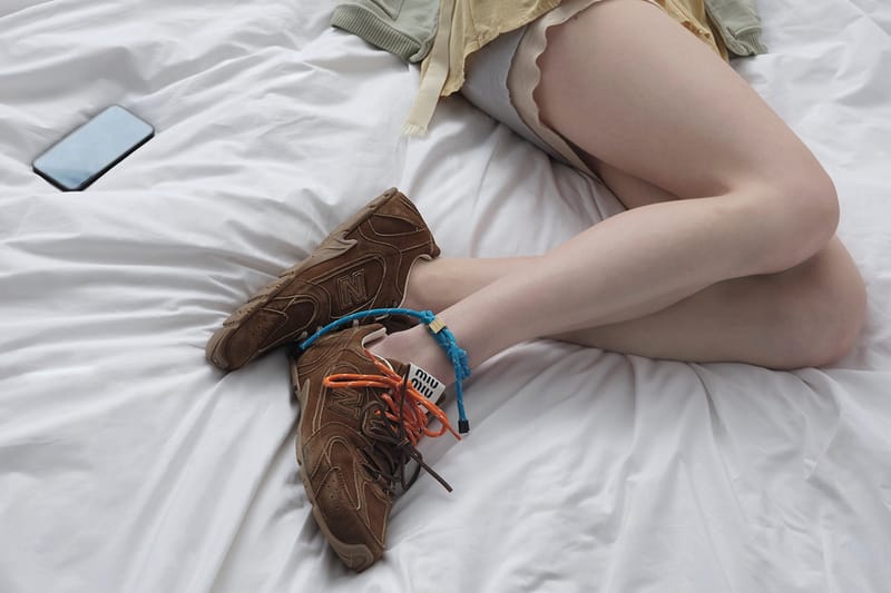 미우미우 x 뉴발란스 530 SL 스니커가 공개됐다