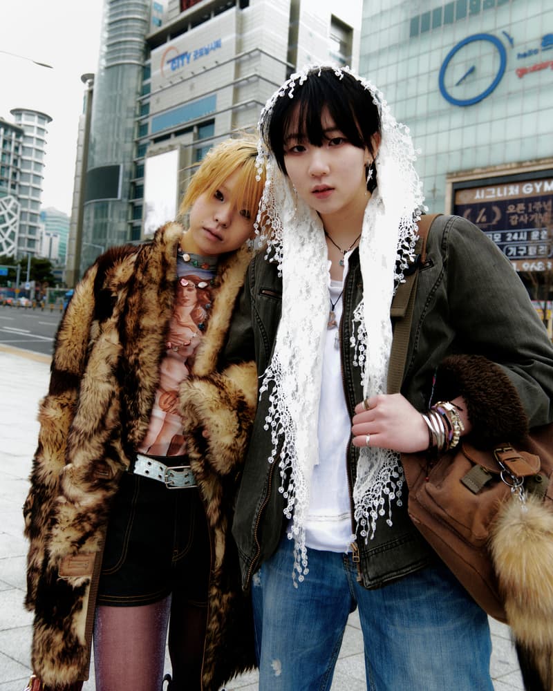 2024 FW 시즌 서울 패션위크 스트리트 스타일 살펴보기, street style, street fashion, 패션위크, 서울 패션 위크, 스트리트 패션, 스트리트스타일, 와코 마리아, 발렌시아가 코디, 와코마리아 스타일링, 터키석, 고로스 스타일, 고로스 스타일링, 패션위크 코디, 참고할만한 코디, 남자 코디, 패션위크, 서울패션위크, 노스페이스 눕시 코디