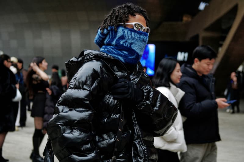 2024 FW 시즌 서울 패션위크 스트리트 스타일 살펴보기, street style, street fashion, 패션위크, 서울 패션 위크, 스트리트 패션, 스트리트스타일, 와코 마리아, 발렌시아가 코디, 와코마리아 스타일링, 터키석, 고로스 스타일, 고로스 스타일링, 패션위크 코디, 참고할만한 코디, 남자 코디, 패션위크, 서울패션위크, 노스페이스 눕시 코디