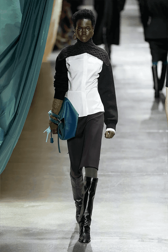 펜디, 2024 FW 여성복 컬렉션 공개, fendi, kim jones, 킴 존스, 펜디 여성복, 펜디 밀라노, 펜디 로마, 이탈리아 패션, 밀라노 패션위크