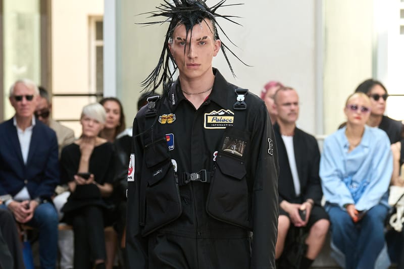 준야 와타나베 2024 SS 컬렉션에서 공개된 팔라스 협업 제품이 출시됐다