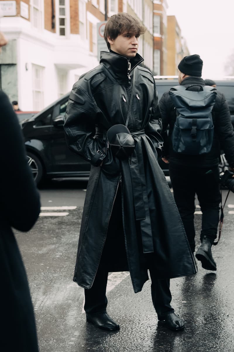 ‘하입비스트’ 포착, 2024 FW 런던 패션위크 스트리트 스타일, hypebeast, streetstyle, streetsnap, 런던 패션, 버버리, 시몬 로샤, jw 앤더슨, 영국 패션