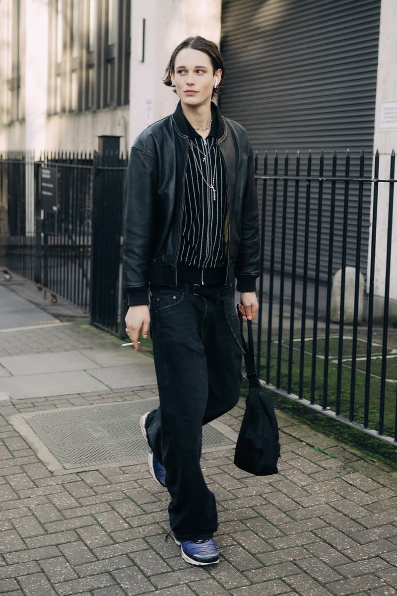 ‘하입비스트’ 포착, 2024 FW 런던 패션위크 스트리트 스타일, hypebeast, streetstyle, streetsnap, 런던 패션, 버버리, 시몬 로샤, jw 앤더슨, 영국 패션