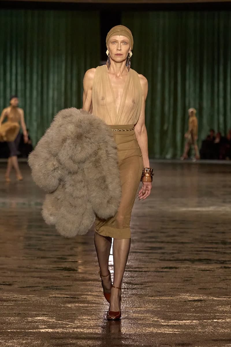 생 로랑, 2024 FW 여성복 컬렉션 공개, saint laurent, saint laurent shoes, 생로랑, 입생로랑, YSL, 안토니 바카렐로, 생로랑 로제, ysl rose, 블랙핑크 로제, blackpink rose, rose campaign, 로제 화보