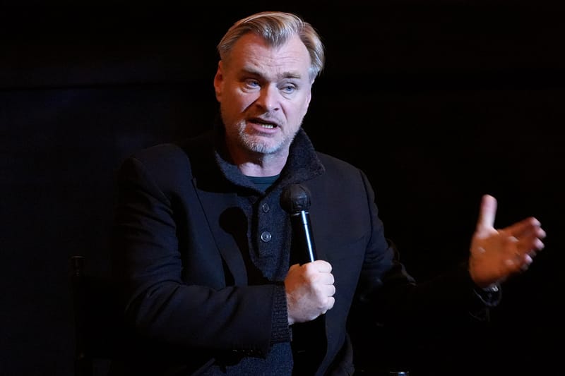 크리스토퍼 놀란의 촬영장에 화장실이 없는 이유는?