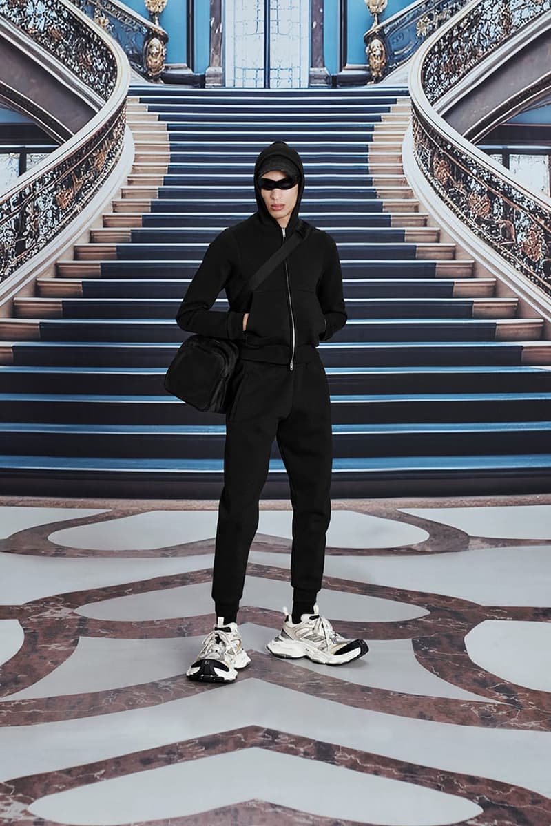 발렌시아가, 뎀나, 캠페인, 컬렉션, 봄, 여름, 엘라, BFRND, 엘리자더글라스, 패션쇼, 모델