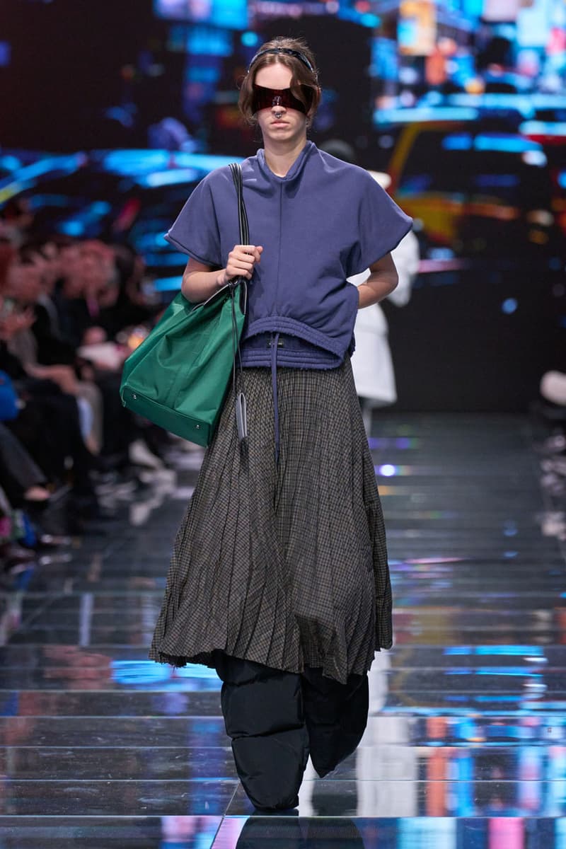 발렌시아가, 2024 FW 컬렉션 공개, balenciaga, demna, demna gvasilia, ebay, 이베이, 뎀나 컬렉션, 발렌시아가 카피, 그레일즈, 파리 패션쇼, 발렌시아가 패션쇼, 발렌시아가 런웨이