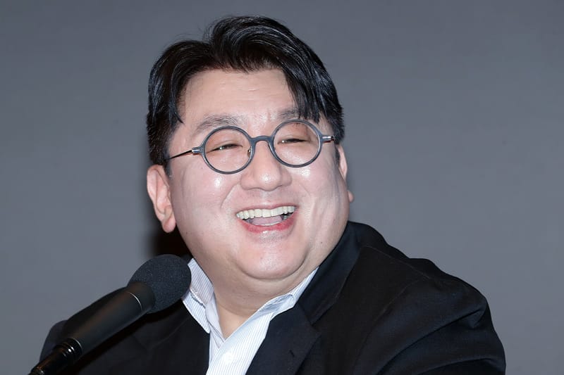방시혁 의장의 2024년 기본 급여가 1 원으로 책정됐다