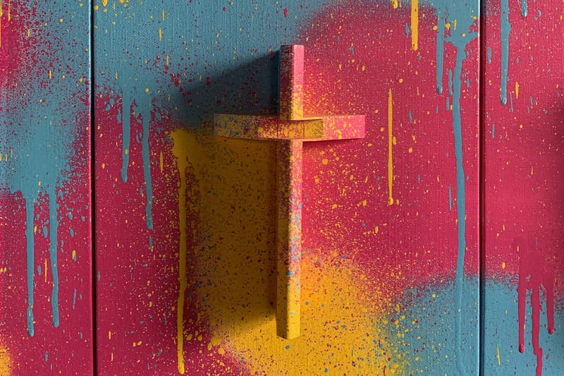 그래피티의 캔버스가 된 1백 개의 십자가 mosery graffiti artist leodav easter edition