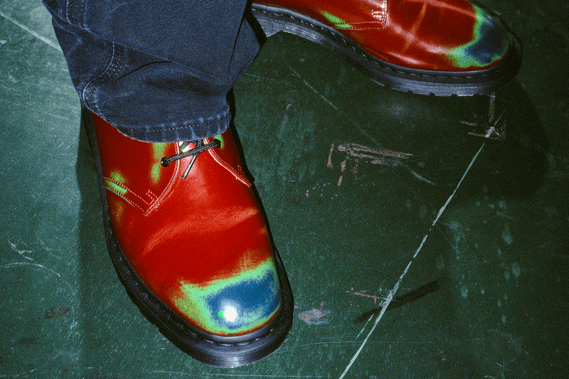 신을 때마다 색이 변하는, 슈프림과 닥터 마틴의 협업 1461 출시 정보