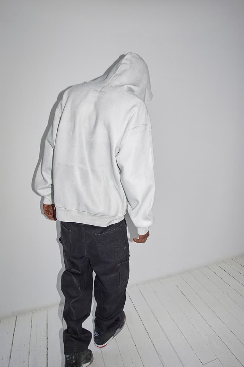 슈프림, MM6 메종 마르지엘라 협업 컬렉션 공개, maison margiela, mm6, 메종 마르지엘라, 마틴 마르지엘라, supreme, supreme mm6, 슈프림 마르지엘라, 슈프림 서울, 슈프림 매장, 슈프림 웹사이트, 슈프림 오프라인 스토어, 슈프림 컬렉션, 슈프림 캡슐