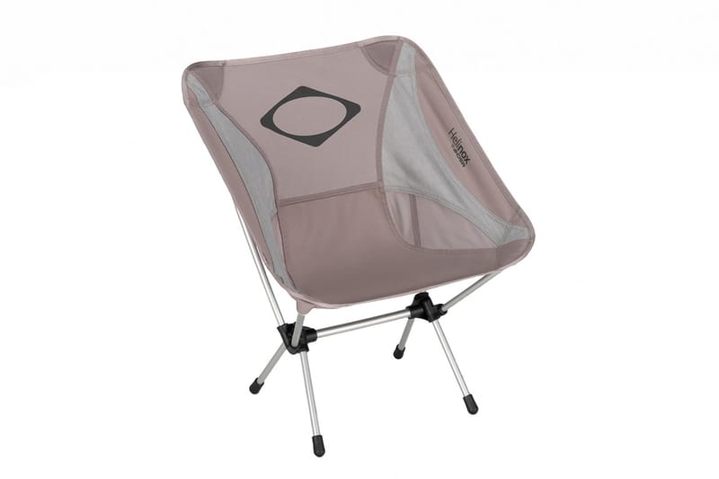 미스치프 x 헬리녹스 컬렉션이 출시됐다