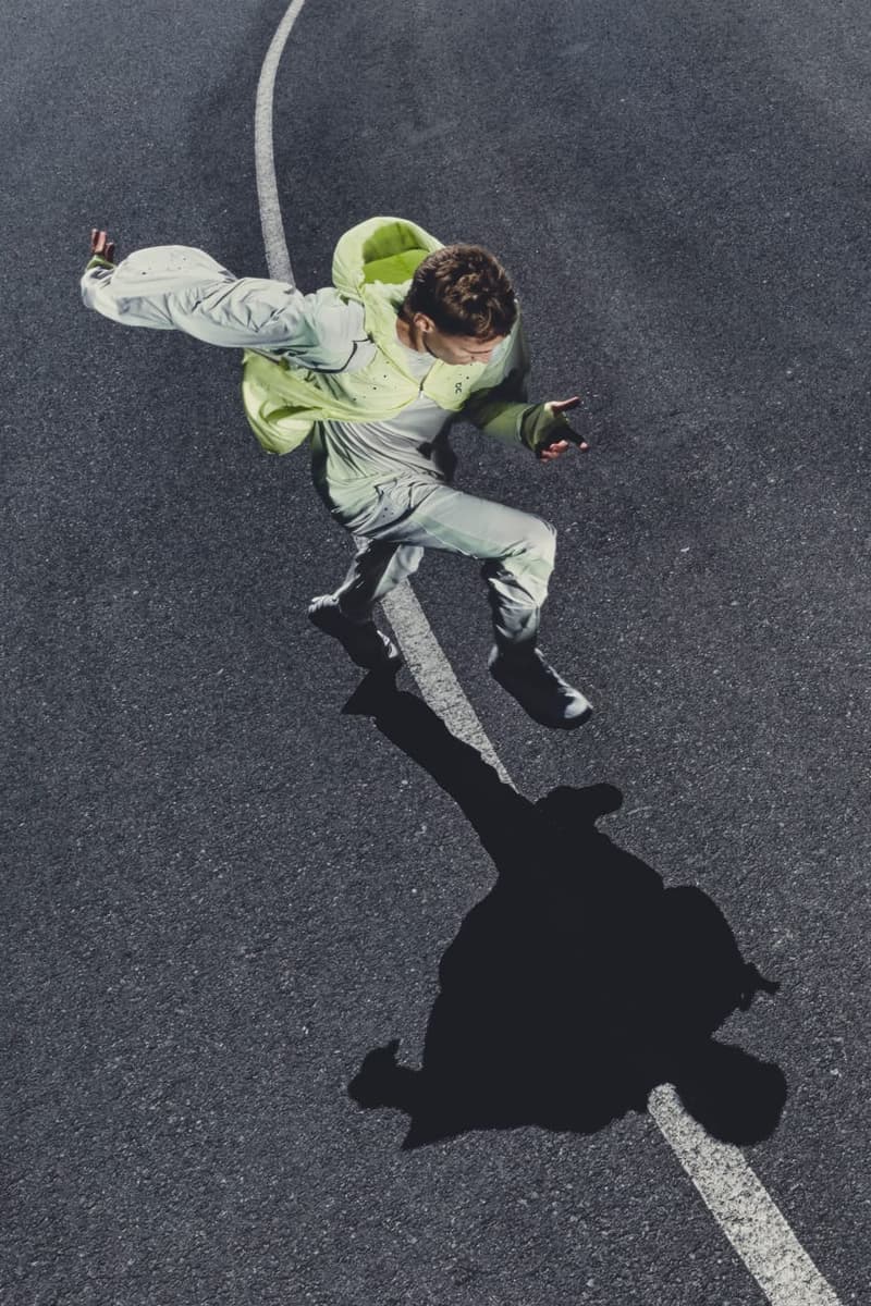 포스트 아카이브 팩션, 파프, 온, Current Form, 1.0, 출시, 클라우드몬스터, 2, 스트릿, 패션, 패션쇼, 컬렉션, 화보, 공개, 바람막이, 재킷, 자켓, 스니커, 러닝, 런닝, 스니커즈
