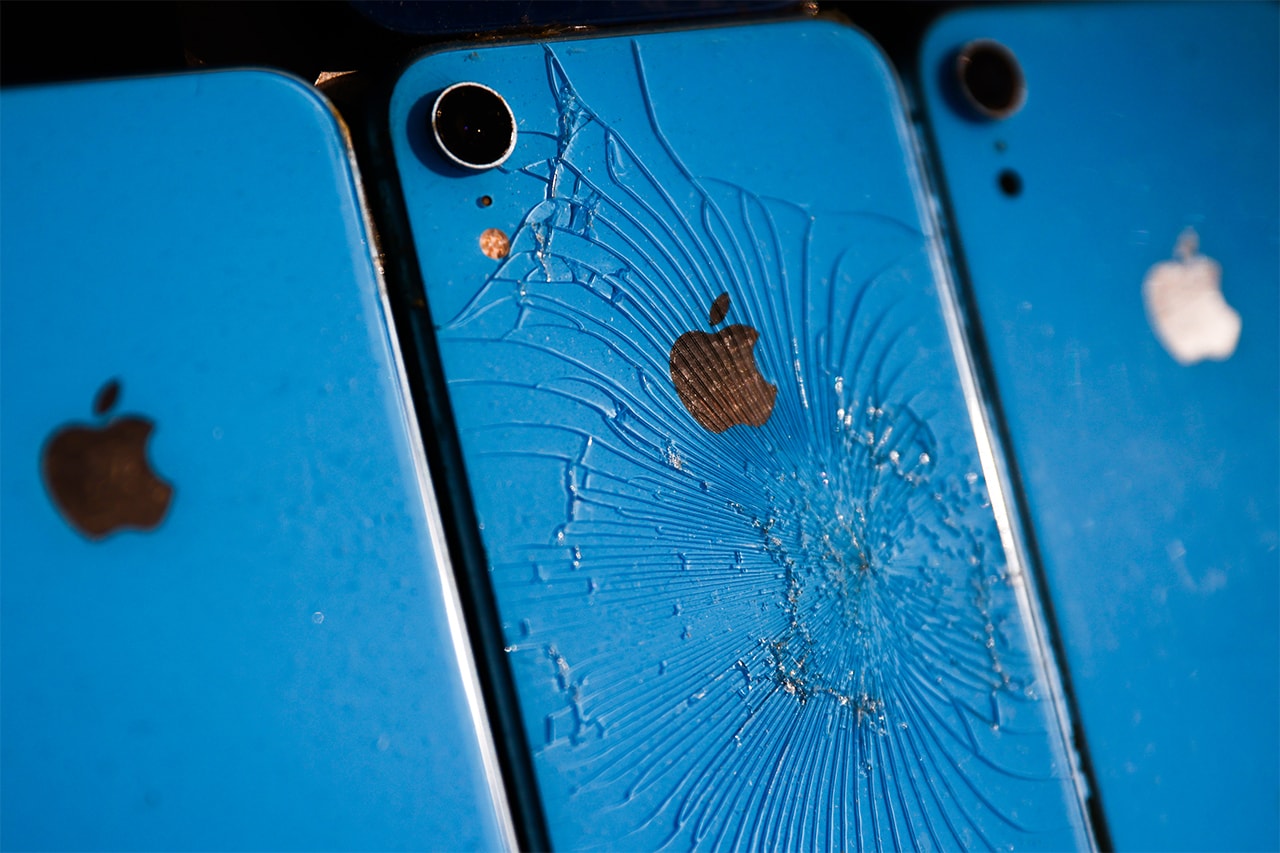 애플이 멀쩡한 아이폰을 돈 주고 폐기한 사실이 들통났다, 스마트폰, 갤럭시, 삼성