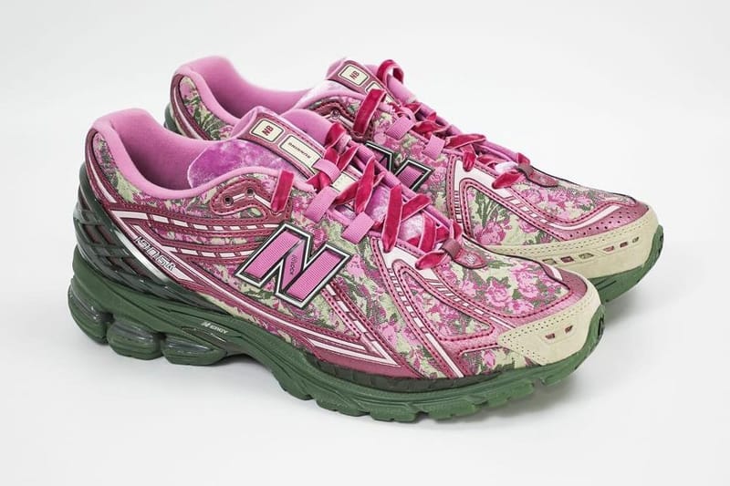 잭 할로우 x 뉴발란스 1906R 출시