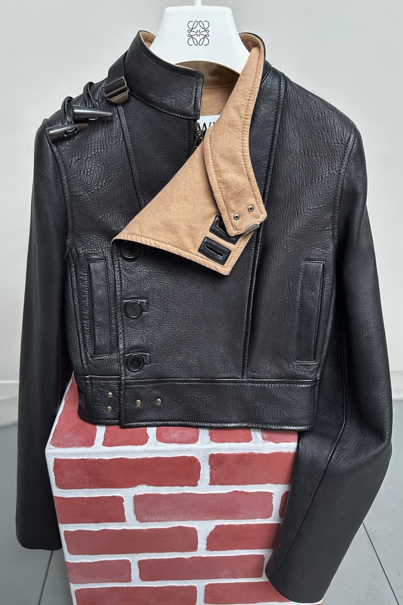 로에베, 2024 FW 프리 컬렉션 공개, LOEWE, 로에베, 2024 가을, 겨울 컬렉션, 로에베 가방, 로에베 지갑, 로에베 재킷, 로에베 신발, 로에베 매장, 로에베 향수, 조나단 앤더슨, JW ANDERSON