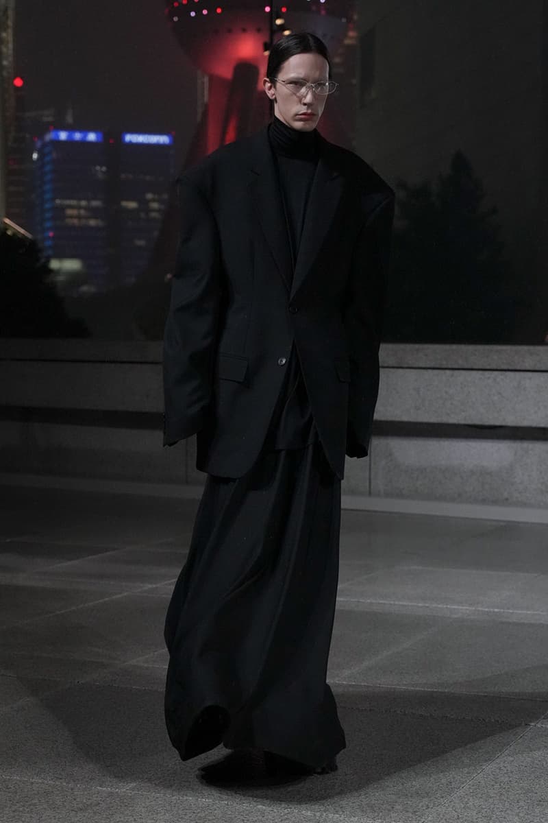 발렌시아가 2025 봄 컬렉션 공개, balenciaga, balenciaga 2025 spring, shanghai, 상하이 발렌시아가, 발렌시아가 쇼, 발렌시아가 컬렉션