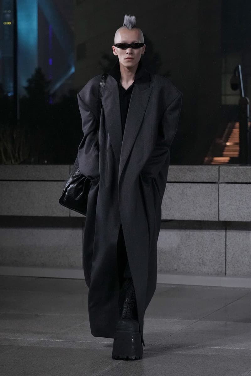 발렌시아가 2025 봄 컬렉션 공개, balenciaga, balenciaga 2025 spring, shanghai, 상하이 발렌시아가, 발렌시아가 쇼, 발렌시아가 컬렉션