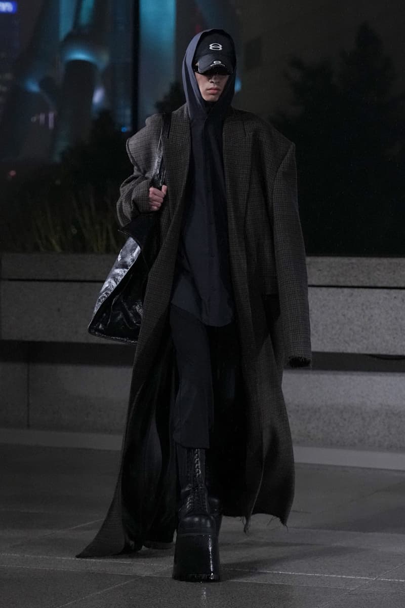 발렌시아가 2025 봄 컬렉션 공개, balenciaga, balenciaga 2025 spring, shanghai, 상하이 발렌시아가, 발렌시아가 쇼, 발렌시아가 컬렉션