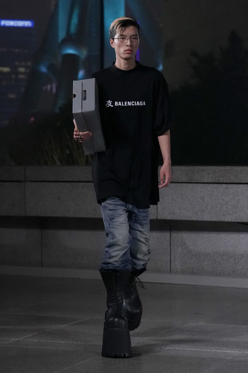 발렌시아가 2025 봄 컬렉션 공개, balenciaga, balenciaga 2025 spring, shanghai, 상하이 발렌시아가, 발렌시아가 쇼, 발렌시아가 컬렉션