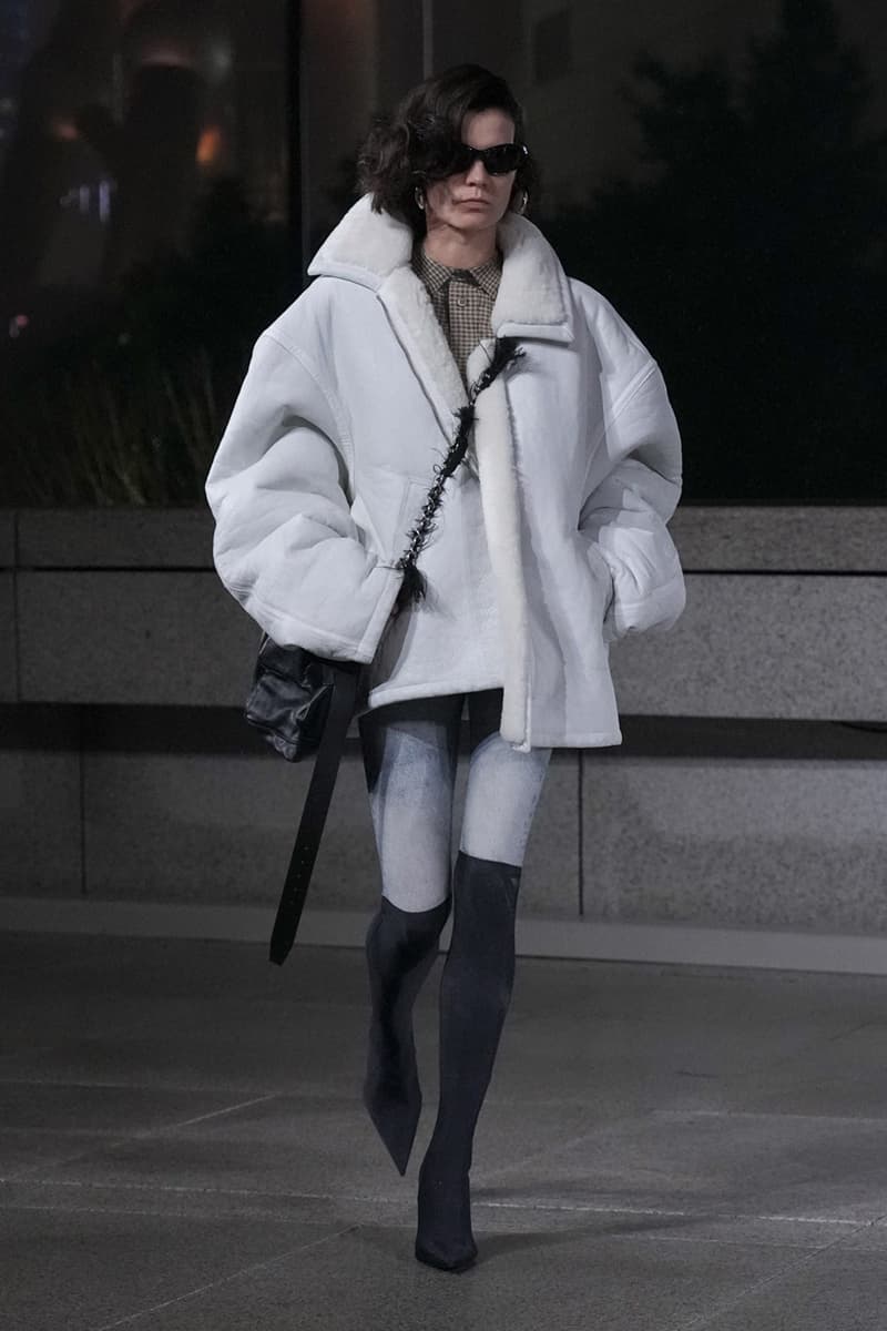 발렌시아가 2025 봄 컬렉션 공개, balenciaga, balenciaga 2025 spring, shanghai, 상하이 발렌시아가, 발렌시아가 쇼, 발렌시아가 컬렉션