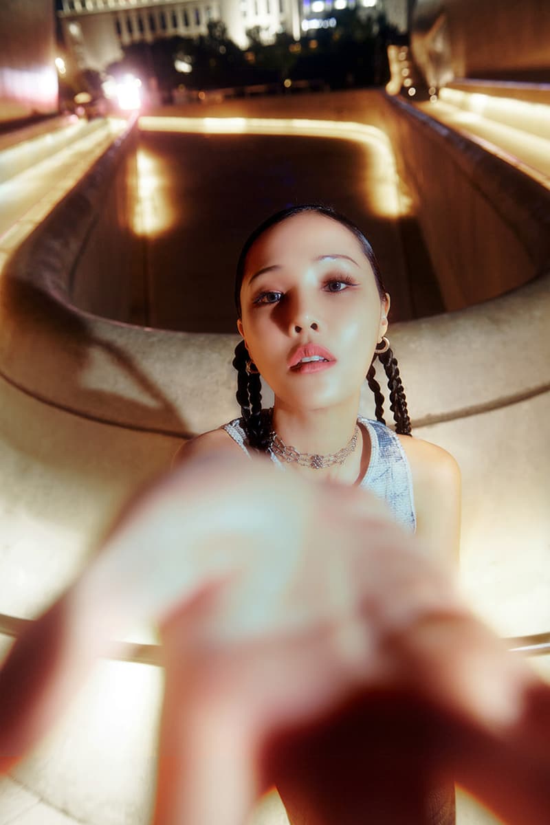 베이비 야나, 클로젯 이, 뮤지션, 가수, 딸기키스, 힙합, 전자음악, 일렉트로닉. sxsw, 케이크숍, 인디 뮤지션, 윤하야나, 하야나, amc, 이블, 아이돌, k팝, 팝, 이사벨라 러브스토리, 로살리아, 롤로 주아이