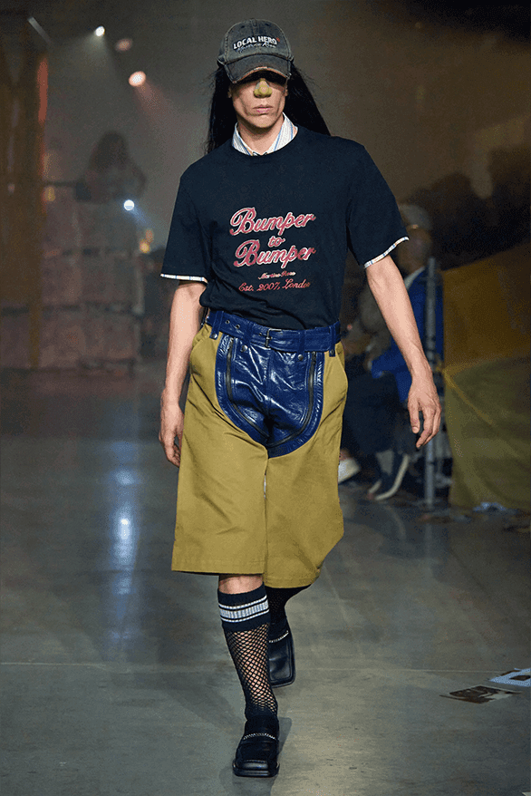 마틴 로즈, 2025 SS 컬렉션 공개, Martine Rose, 2025 spring, summer, 마틴 로즈, martine rose collection, martine rose runway, 마틴 로즈, 에어 맥스 TN