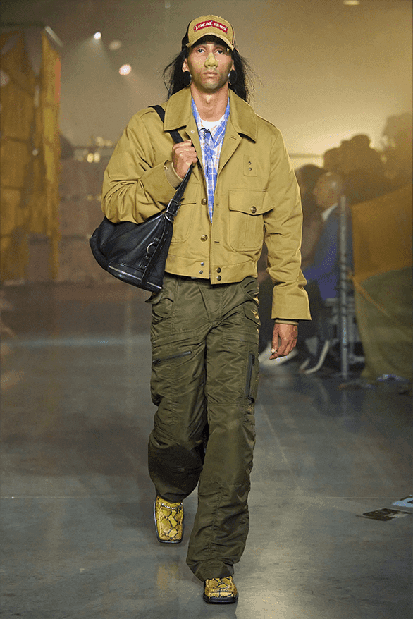 마틴 로즈, 2025 SS 컬렉션 공개, Martine Rose, 2025 spring, summer, 마틴 로즈, martine rose collection, martine rose runway, 마틴 로즈, 에어 맥스 TN