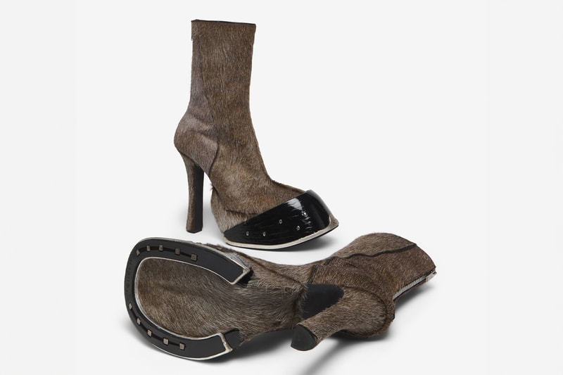 알렉산더 맥퀸, 말발굽 모양의 ‘후프 부츠’ 발매한다, alexander mcqueen, 알렉산더 맥퀸, 말발굽, 부츠, 후프 부츠, hoof boots, 송치 부츠, 송치 가죽, 알렉산더 맥퀸 부츠, 맥퀸