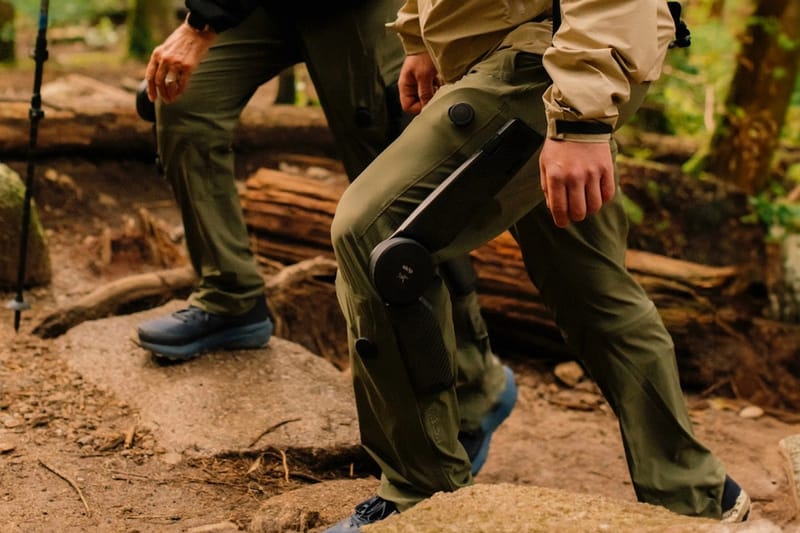 아크테릭스 x 스킵 ‘MO/GO’ 로봇 하이킹 팬츠 공개