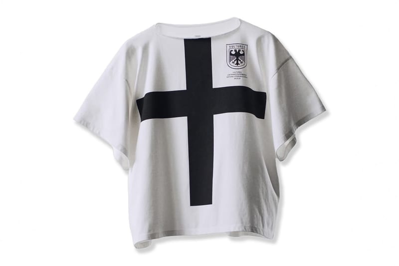 ‘VULTURES 2’ 코리아 익스클루시브 머천다이즈가 발매된다