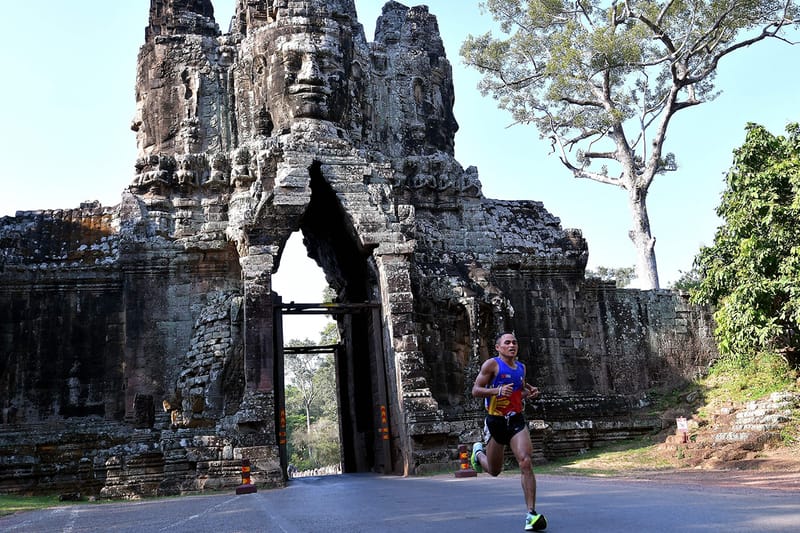앙코르 와트에서 달리기 영상을 촬영하는 ‘템플런 챌린지’가 유행이다