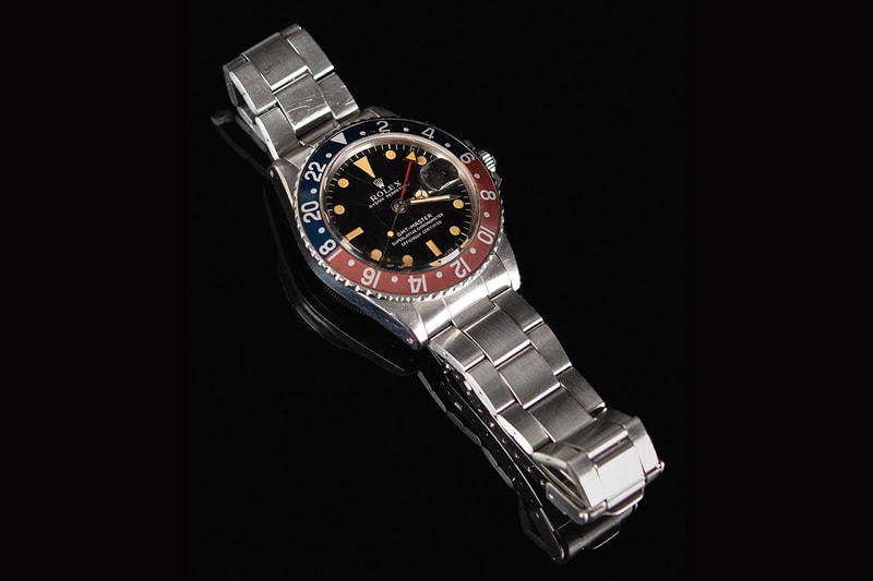 최초로 달에서 착용된 롤렉스 GMT-마스터 시계가 경매에 올랐다