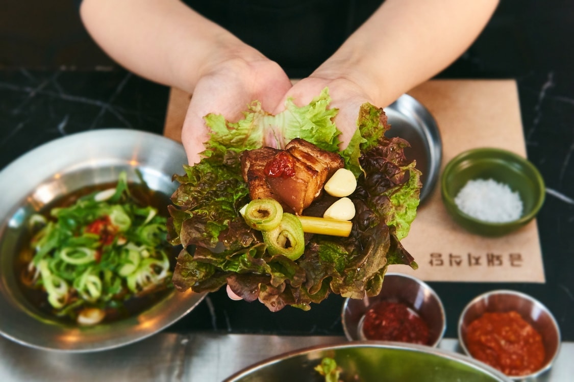 ‘세상에서 가장 맛있는 돼지고기 요리 50’에 포함된 여섯 개의 한국 요리는?