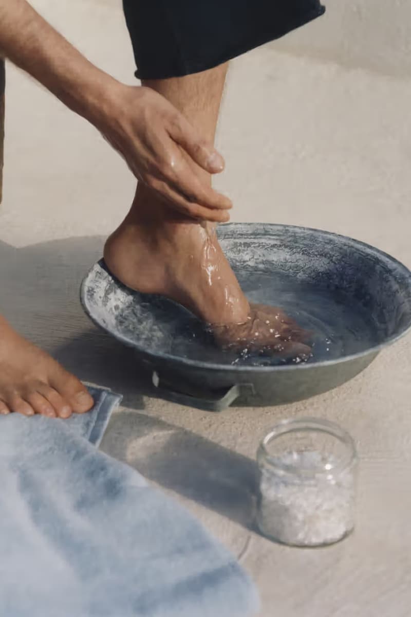 버켄스탁이 첫 번째 뷰티라인 컬렉션을 공개했다