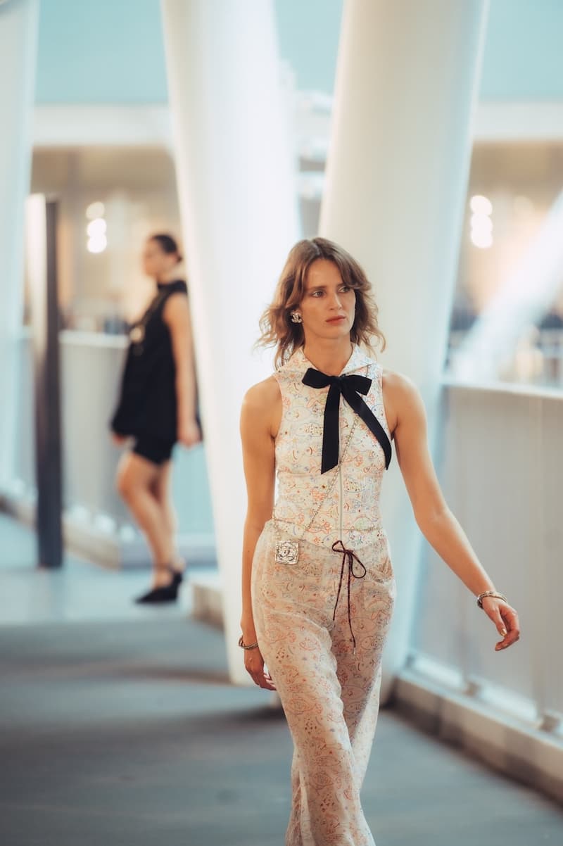 홍콩에서 다시 선보이는 샤넬 2024/25 크루즈 컬렉션