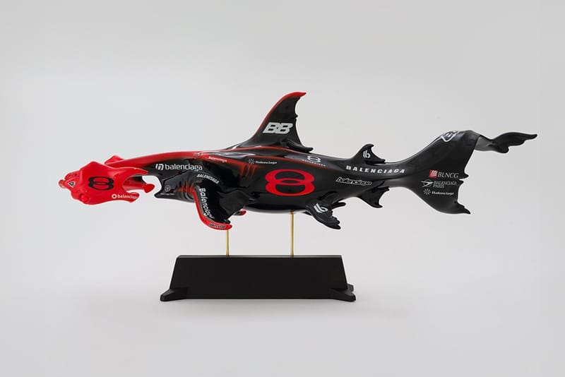 F1 경기를 기념한 발렌시아가 ‘레이싱’ 컬렉션 공개