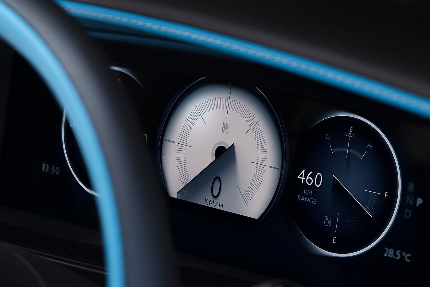 웅장함과 세련됨이 공존하는 롤스로이스 고스트 시리즈 II & 블랙 배지 고스트 시리즈 II 시승기