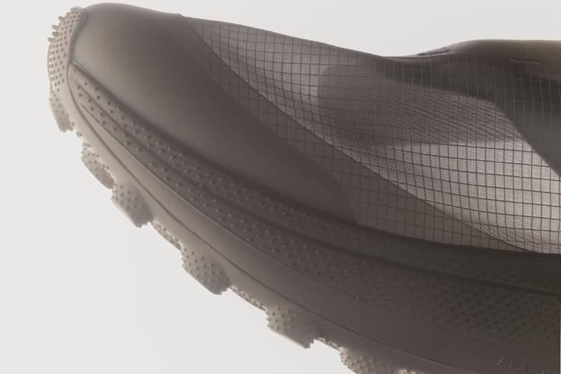 새티스파이의 첫 번째 트레일 러닝화, ‘더 라커’가 공개됐다