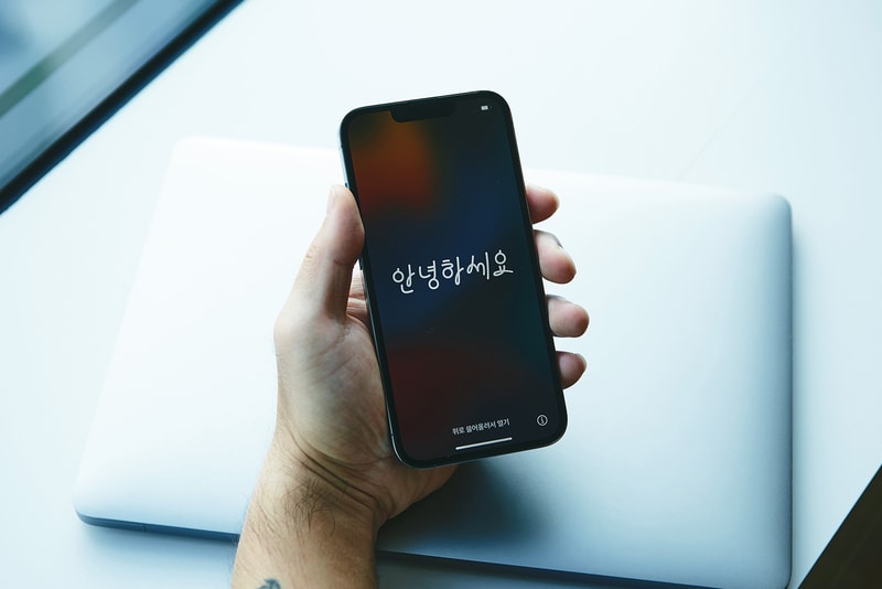 내년에 출시될 아이폰 17 에어, 애플 사상 가장 얇은 아이폰 될 전망, iphone, apple, 마크 거먼