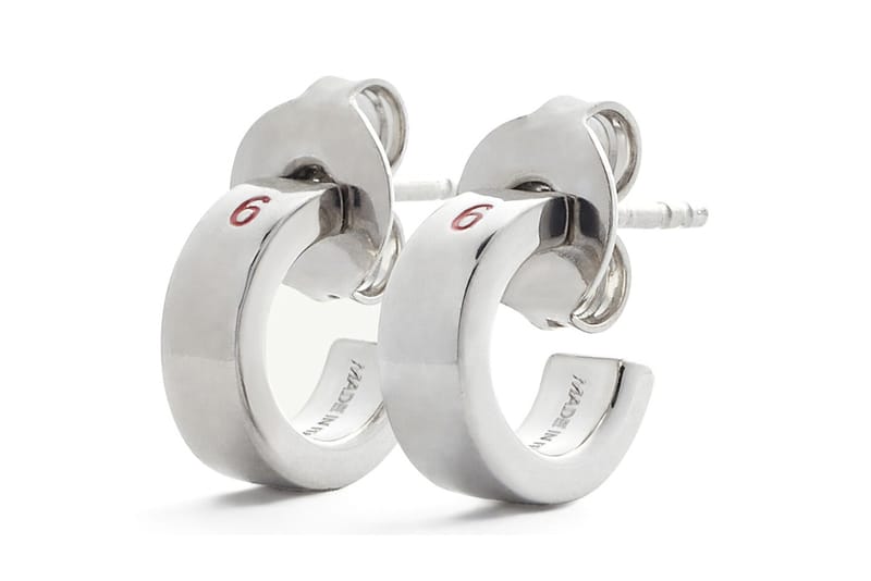 MM6 메종 마르지엘라가 ‘뱀의 해’ 기념 캡슐을 출시했다