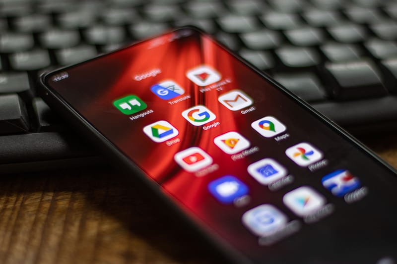 일부 유튜브 앱에 도입된 ‘무언가 재생하기’ 버튼의 정체는?