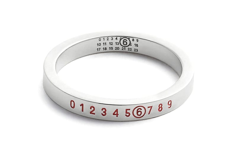 패션 브랜드가 2025 ‘뱀의 해’를 기념하는 법