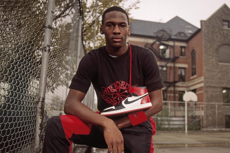 오로지 마이클 조던에게만 허락되었던 신발, 에어 조던 1 블랙 텅 블랙 토