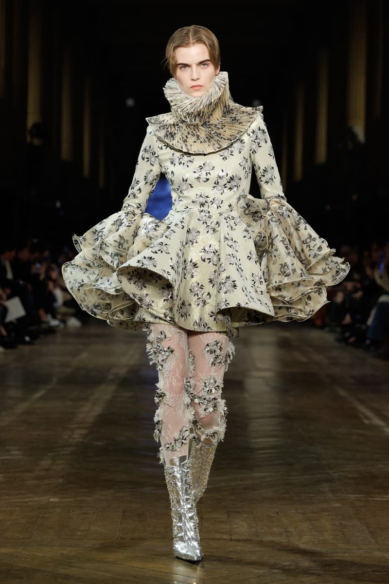 댄디즘의 재해석, 맥퀸 2025 가을, 겨울 컬렉션 alexander mcqueen 알렉산더 맥퀸