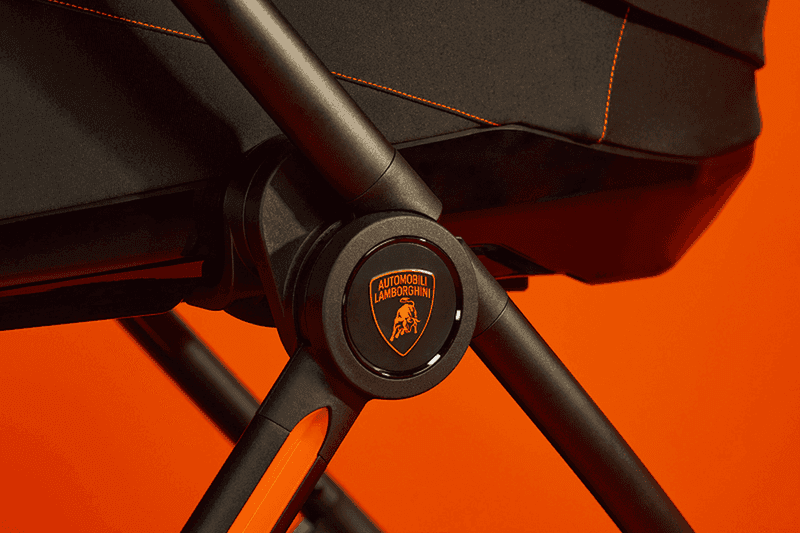 람보르기니, 실버 크로스와 협업한 한정판 유모차 출시