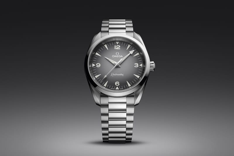 오메가 레일마스터 시계가 돌아왔다