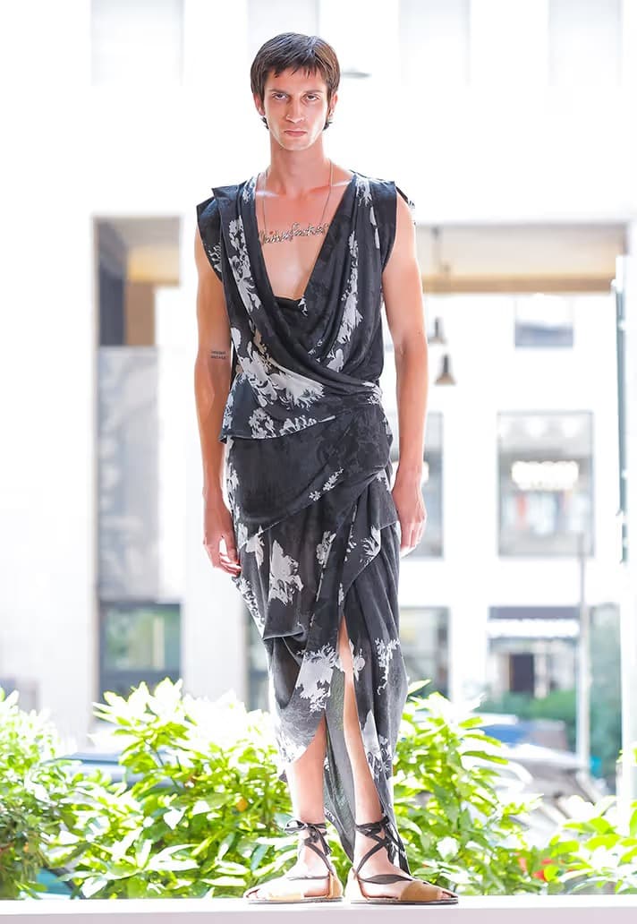 비비안 웨스트우드 26 SS 남성복 컬렉션 공개