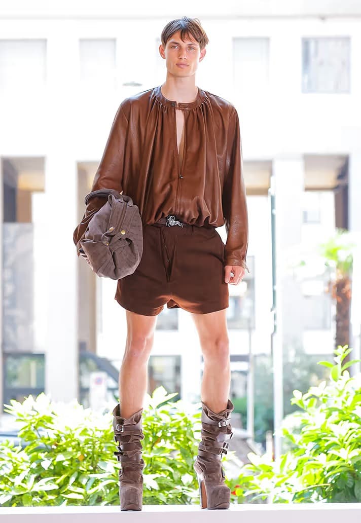 비비안 웨스트우드 26 SS 남성복 컬렉션 공개