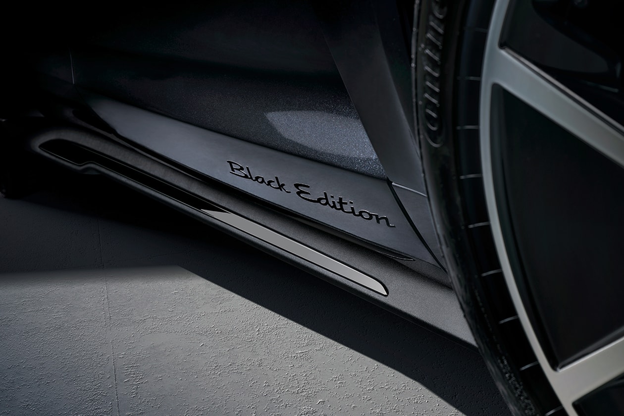 업데이트: 포르쉐 ‘타이칸 블랙 에디션’ 고객 인도 시작한다